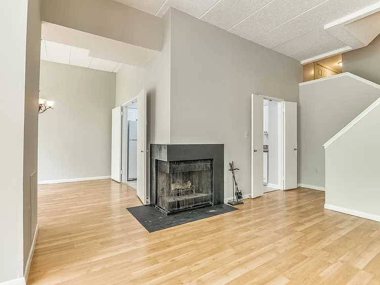 11564 Rolling Green Ct #101 — Photo 8