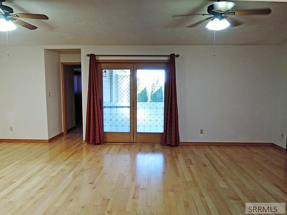 2nd image of 2155 Henryanna Ave #8