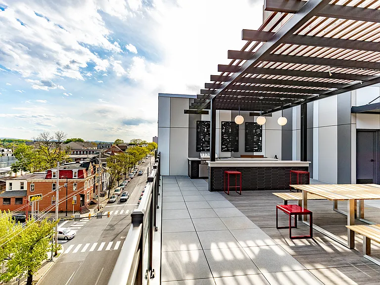 Center Square Lofts West — Photo 20