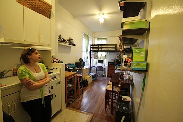 2nd image of 315 W 14th St APT 3F