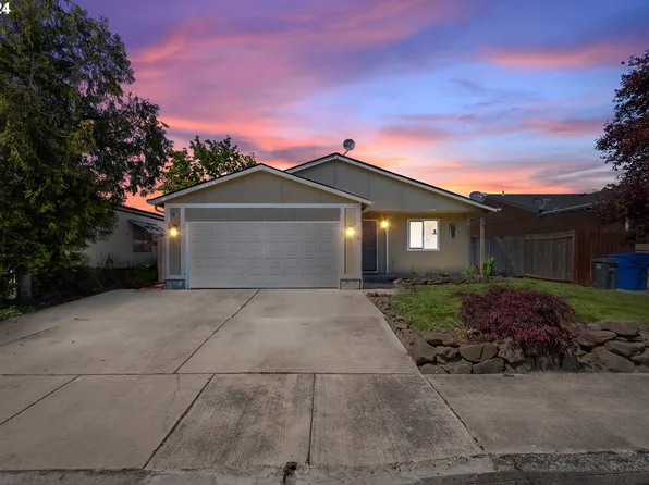 759 N Sunrise Dr, Jefferson, OR 97352