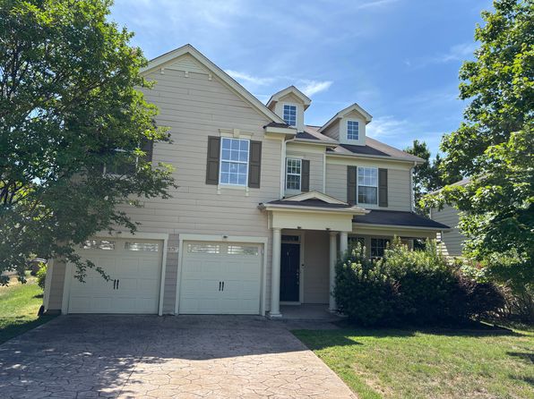 302 Lime Creek Ct, Cary, NC 27519