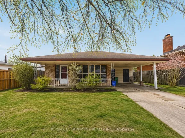 71 Hoover Cres, Hamilton, ON L9A 3H2