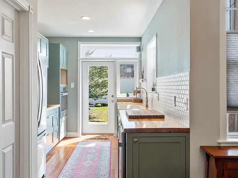 1109 E Wilt St — Photo 11