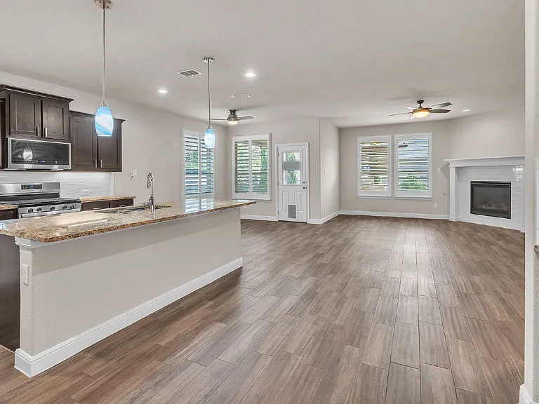2336 Shorthorn Dr — Photo 15
