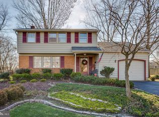 18 Locust Grove Rd, Cherry Hill, NJ 08003