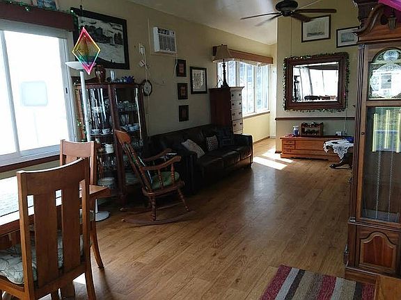 Dining area into living room