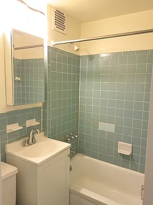 Rented by Keller Williams NYC | media 20