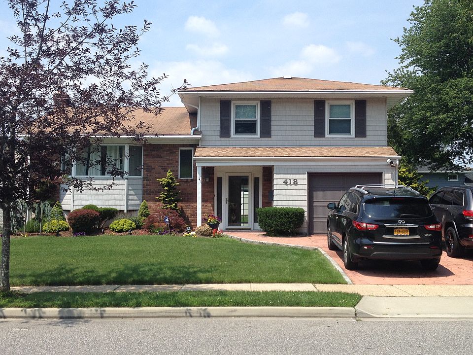 1st image of 418 Violet St
