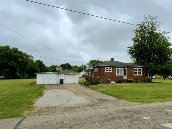 1121 Mattie St SE, Canton, OH 44707