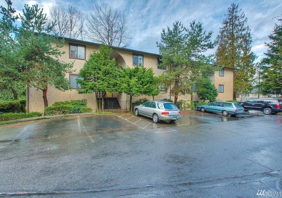 1st image of 10005 SE 235th St #302