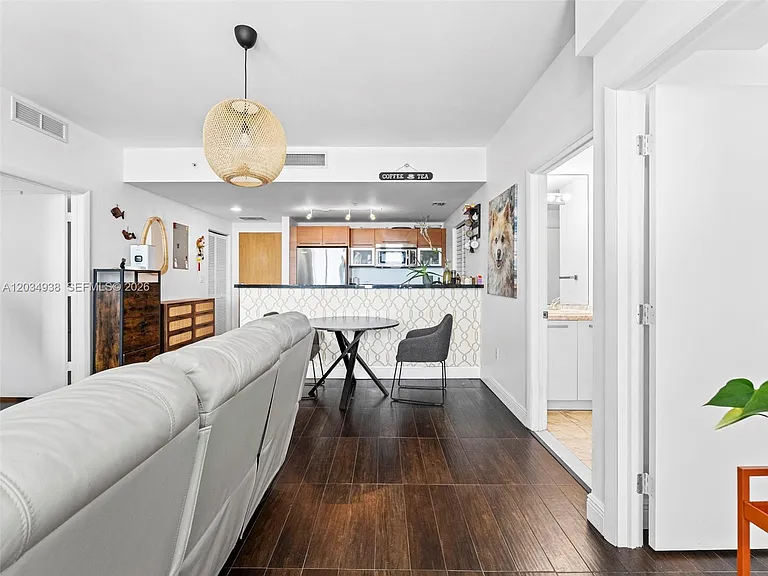 244 Biscayne Blvd #701 — Photo 14