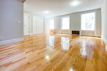 Rented by Coldwell Banker Warburg