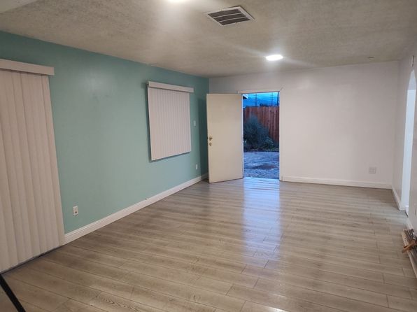 24952 Union St UNIT B