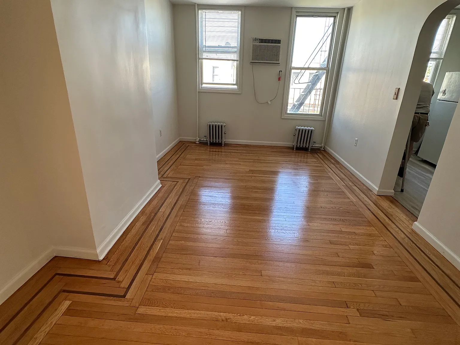 3 bed, $2,700 — Photo 3