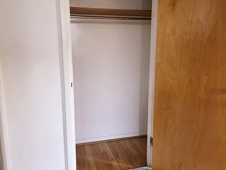 6512 Hamilton Ave #4 — Photo 10