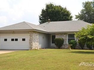 820 E Jewett St, Springfield, MO 65807