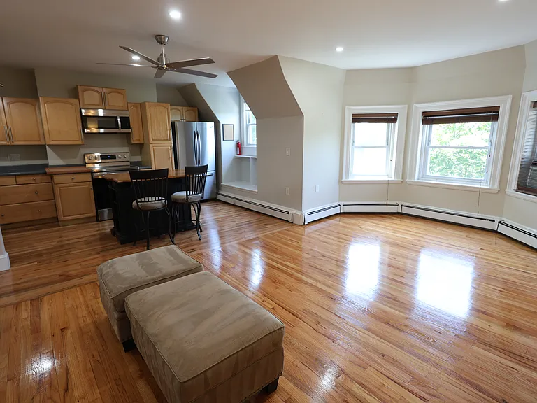 318 Tappan St #3 — Photo 7