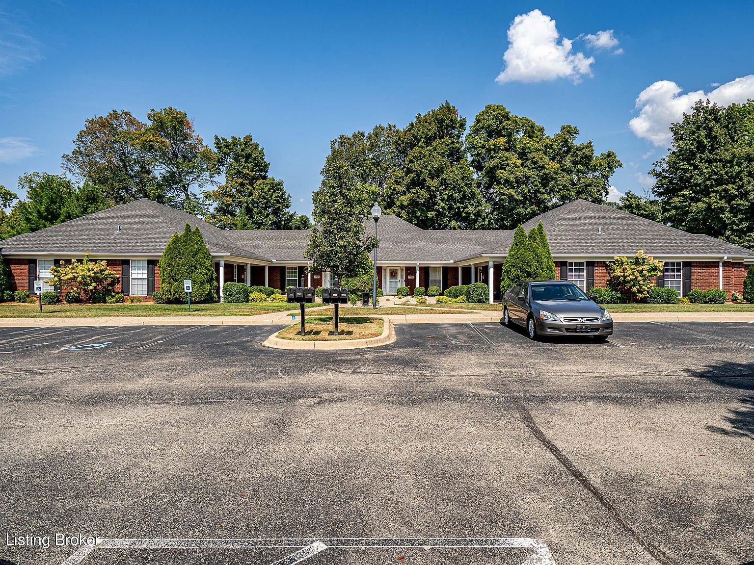 7209 Briscoe Vista Way, Louisville, KY 40228 | Zillow