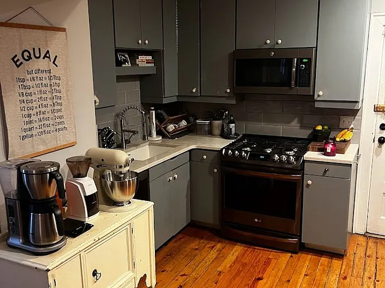 1014 Bradish St — Photo 2
