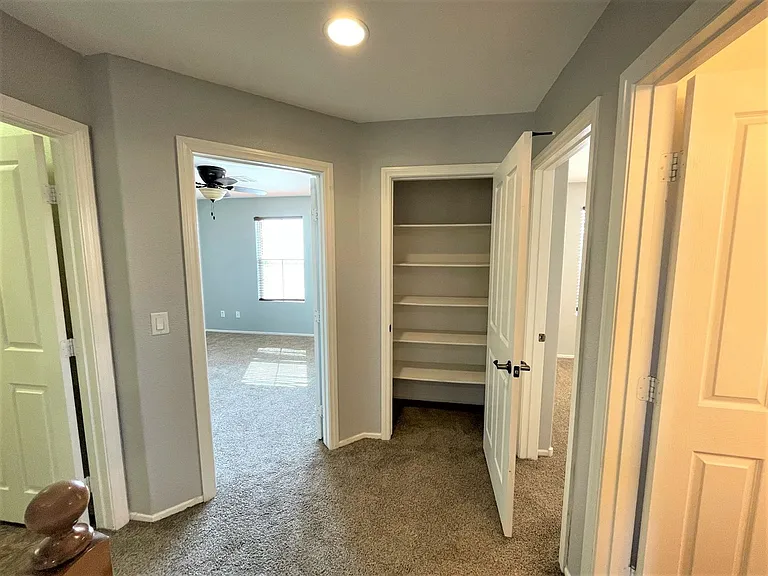 9222 Avon Park Ave — Photo 38