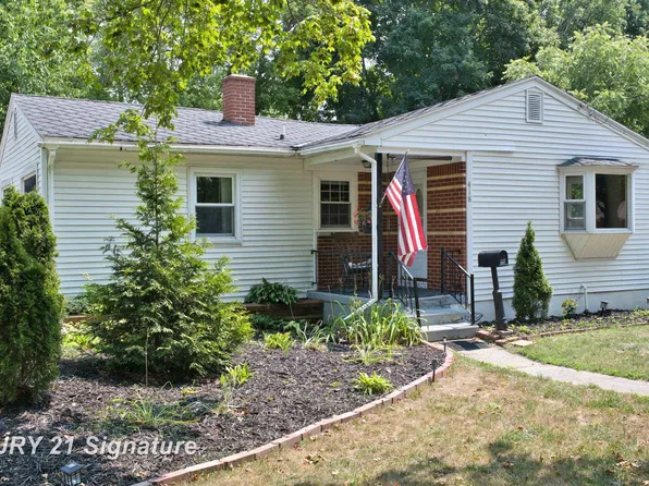 418 Labian Dr, Flushing, MI 48433