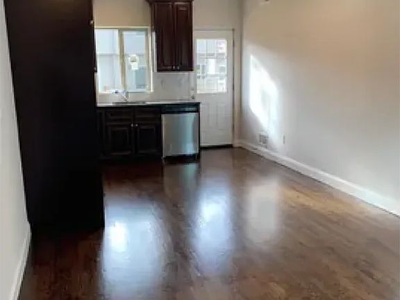 2nd image of 305 Netherland Ave #2