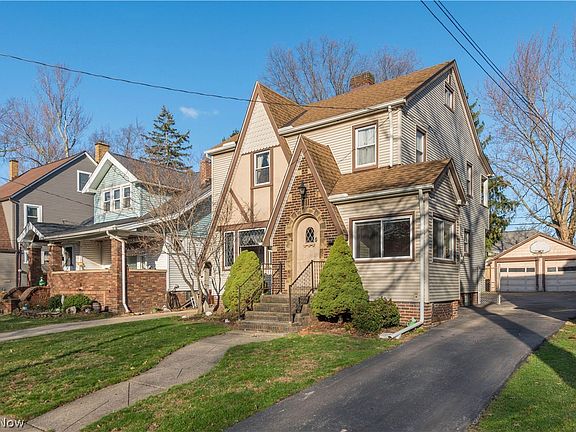 2nd image of 15616 Greenway Rd