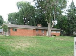 7211 Kenilworth Dr, Lambertville, MI 48144