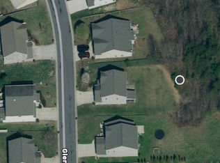 4328 Glenmore Creek Dr, Winston Salem, NC 27107