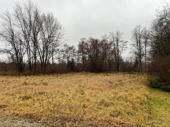 3350-3354 Sylvia Dr, Lexington, MI 48450