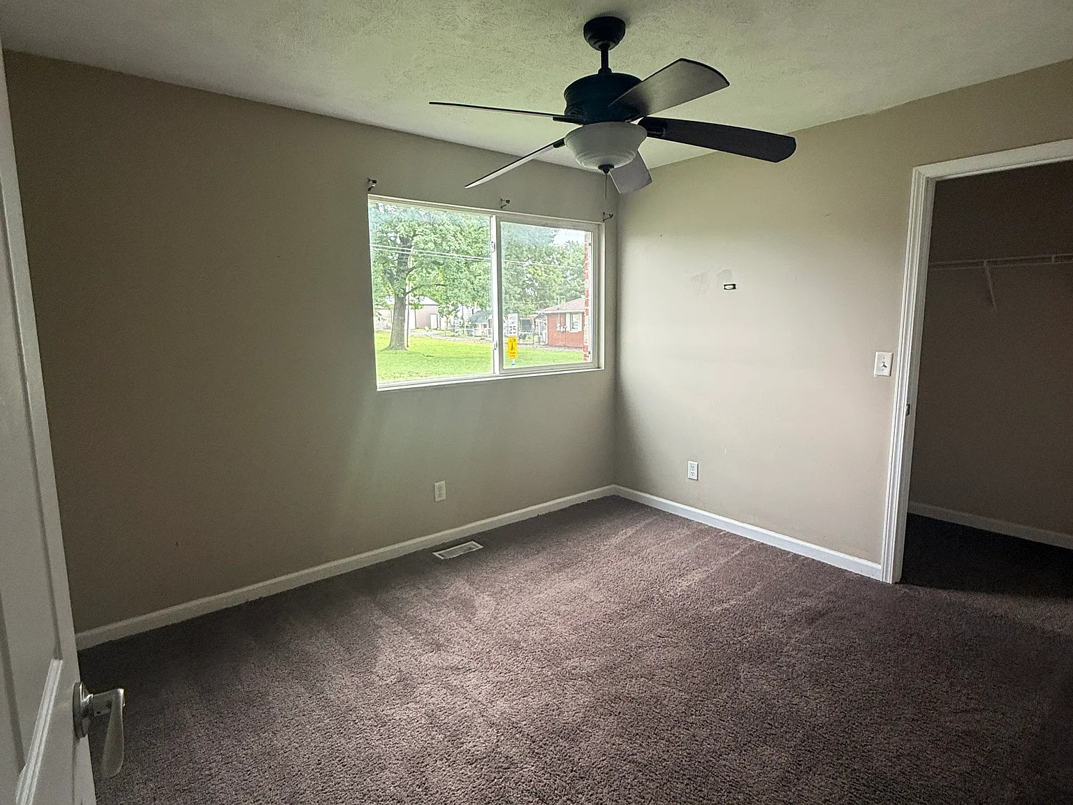 2 bed, 826 sqft, $850 — Photo 3
