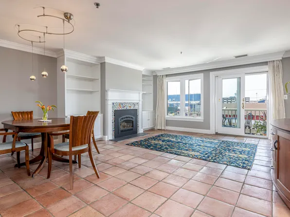 407 Chandlers Wharf #407, Portland, ME 04101