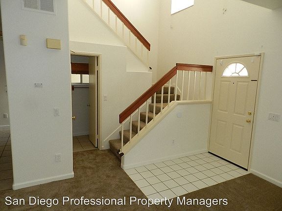 3rd image of 12456 Creekview Dr