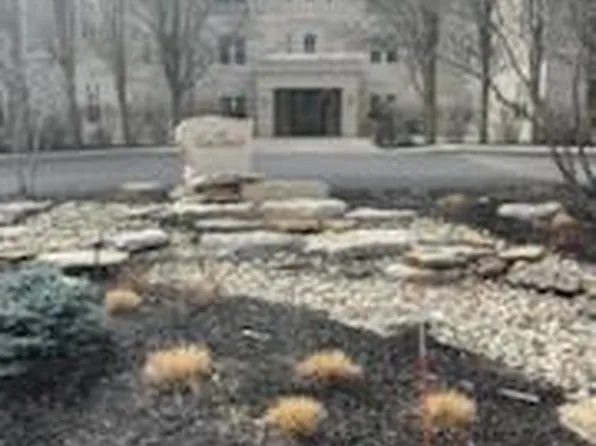 5735 Newbank Cir APT 208, Dublin, OH 43017