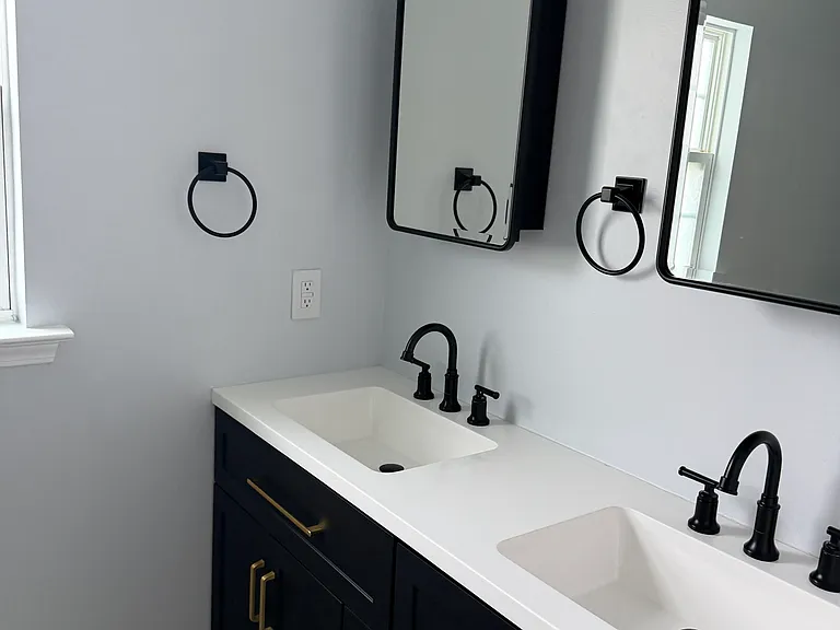 1501 Essexwood Dr — Photo 10