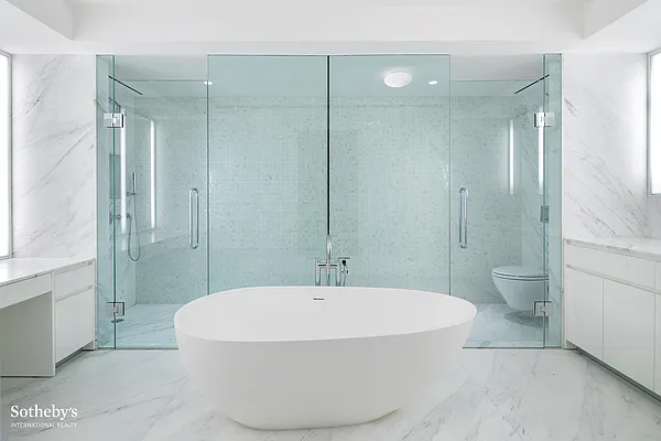 Sold by Sotheby's International Realty | media 25