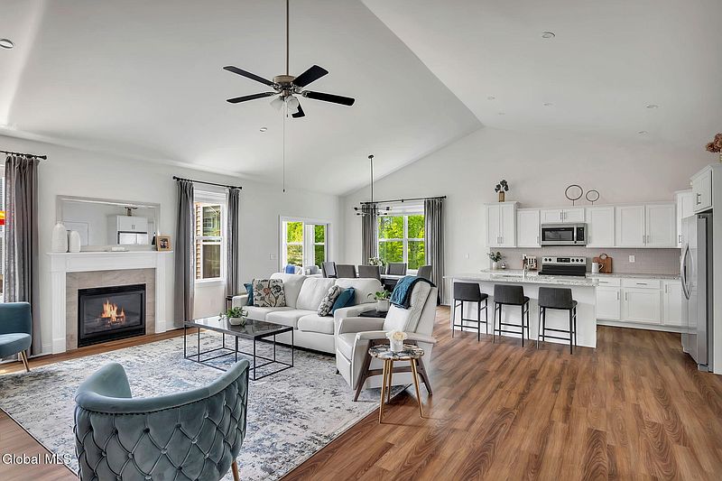 5th image of 17 Timber Creek Drive
