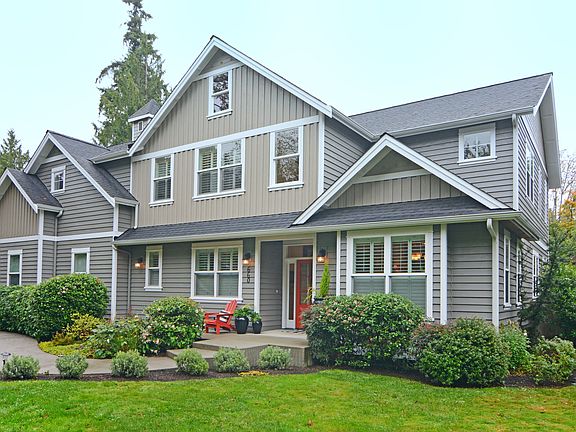 2nd image of 660 Alder Ave NE