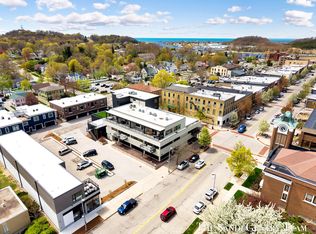 300 Washington Ave Suite 3, Grand Haven, MI 49417