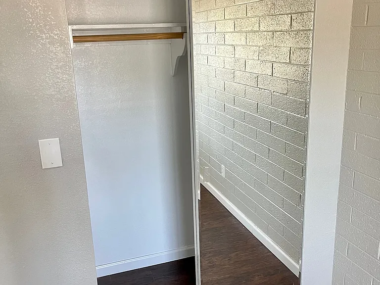 Melrose 36 Place — Photo 21