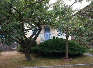 2527 56th Ave SW, Seattle, WA 98116