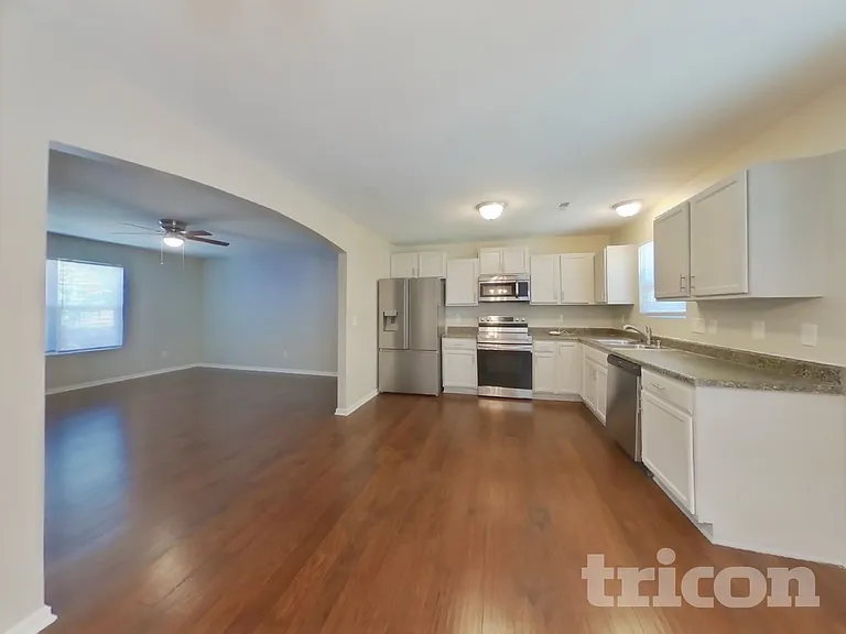 4600 Montelena Dr — Photo 5