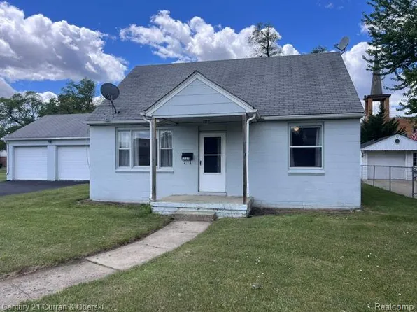 5727 Merriman Rd, Garden City, MI 48135