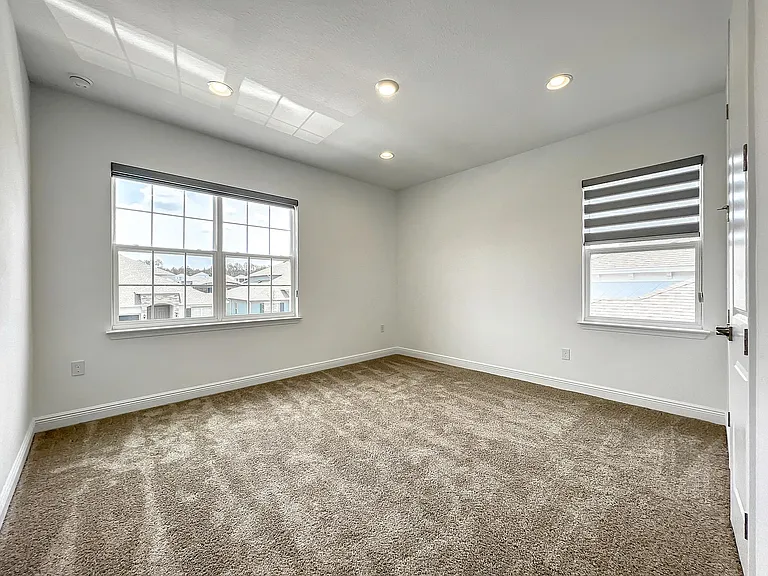 4379 Renly Ln — Photo 52