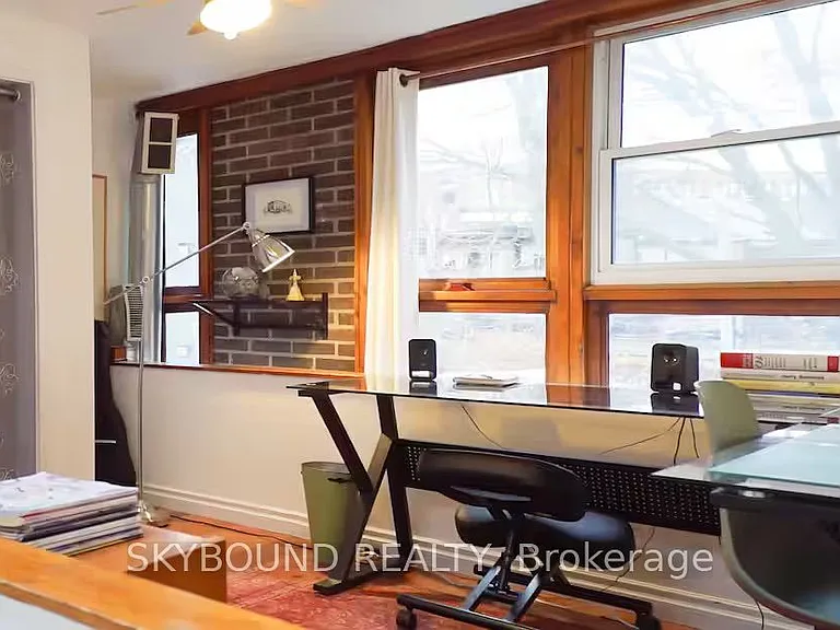 12 Ashby Pl — Photo 11