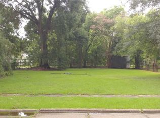 1714 Broadmoor Dr, Lake charles, LA 70601