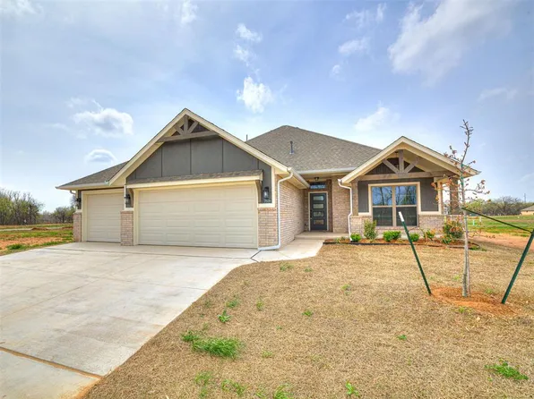 7609 Three Woods Ln, Yukon, OK 73099