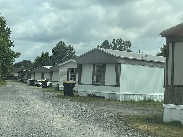7910 Jacksonville Cutoff Rd — Photo 2