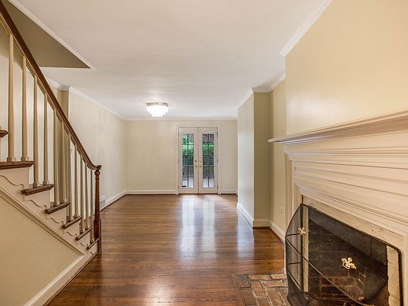 Dining/Sitting Rooms 1st Floor